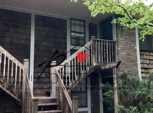 304 NW Highland Ln APT D, Blue Springs, MO 64014