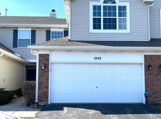 1992 Blackberry Ln, Hoffman Estates, IL 60169