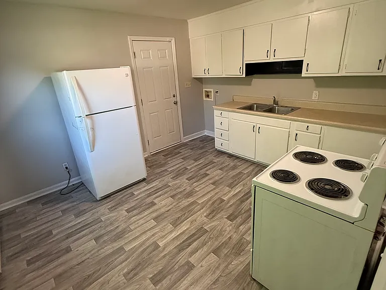 2408 Friends Ave — Photo 2
