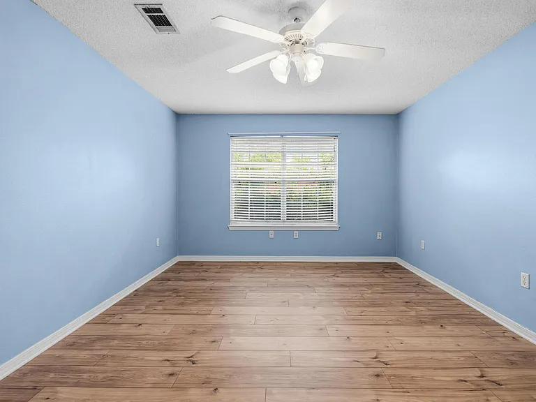 3998 Lauren Ct — Photo 12