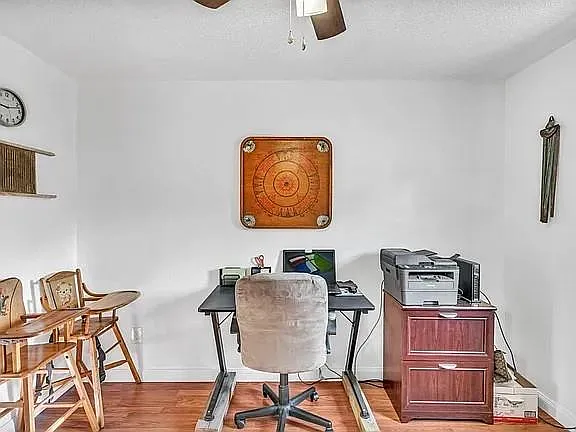 608 Oak Ln — Photo 18