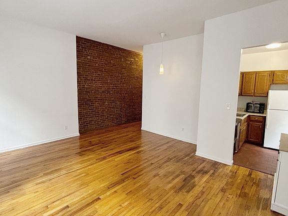 5th image of 306 W 80th St APT 4D