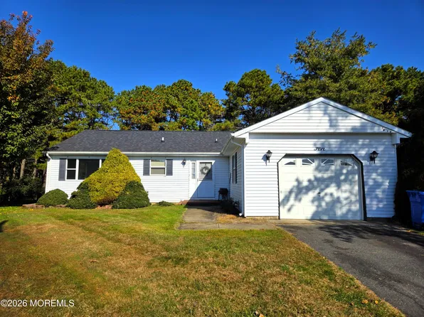 10 San Carlos Court, Toms River, NJ 08757