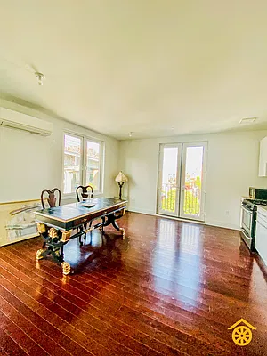 Rented by Reubel Group LLC | media 11