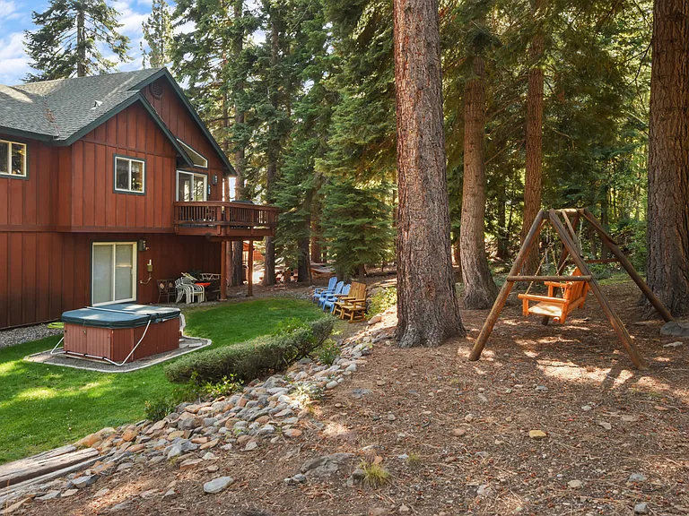 3915 Summit Rd — Photo 32