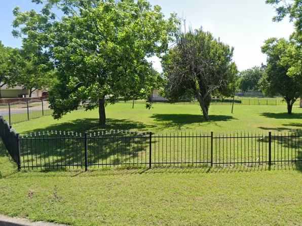 1876 E Shore Dr, Dallas, TX 75217