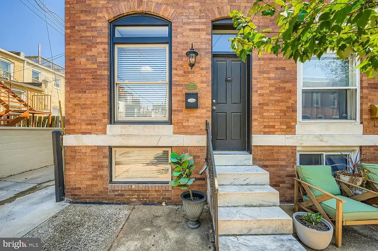 3 bed, 1638 sqft, $3,100 — Photo 1