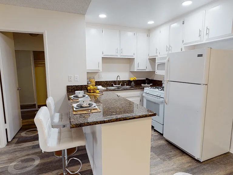 Maddox Appartments — Photo 18