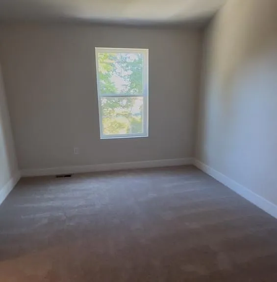 29405 Oxford Dr — Photo 10