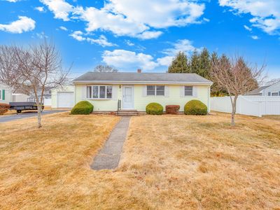 37 Fenwood Road, Old Saybrook, CT, 06475