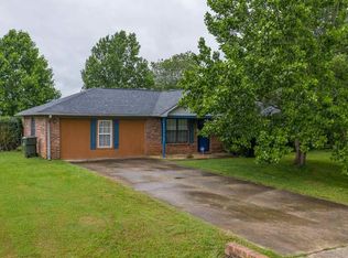 123 Worthington Cir, New Market, AL 35761