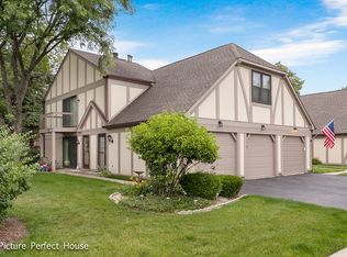 7308 Baybury Rd, Downers Grove, IL 60516