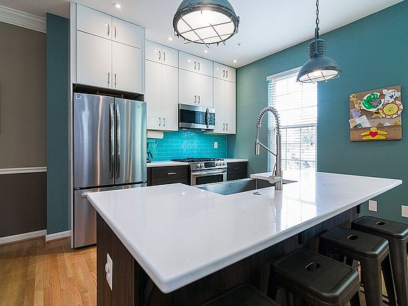 Brand New Kitchen!