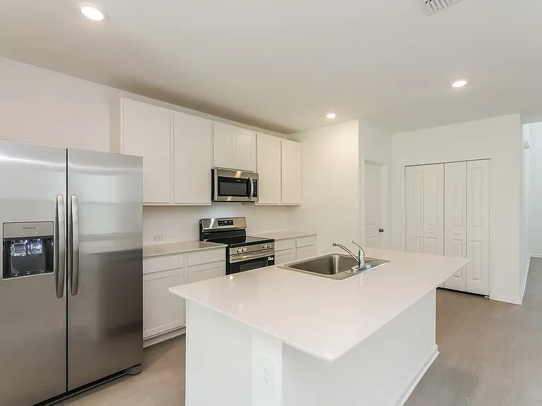 6240 Botticella Blvd — Photo 7