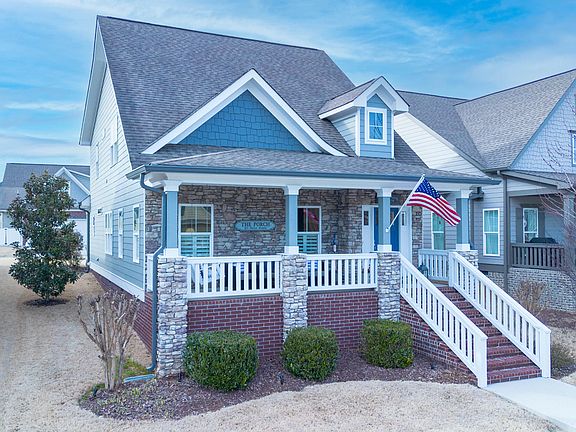 2nd image of 9582 Rookwood Cir