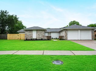 2511 Orion Dr, League City, TX 77573