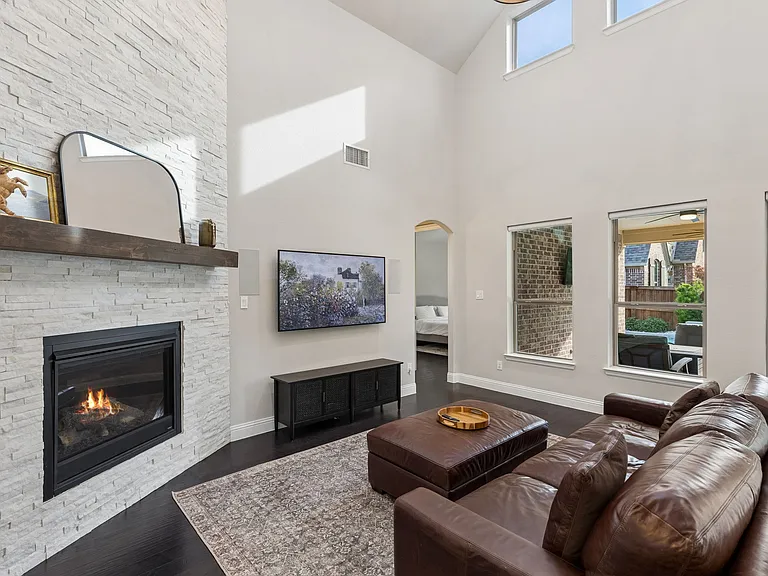7909 Bonham Cv — Photo 11