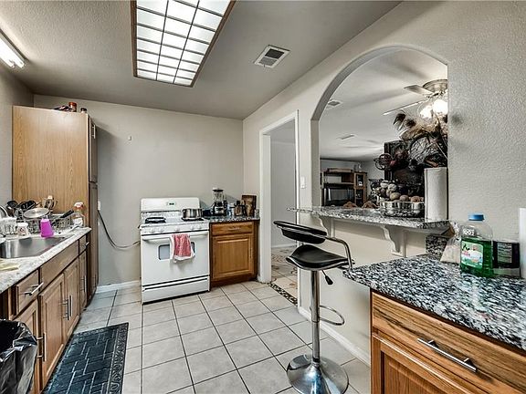 5th image of 5120 Queen Ann Dr