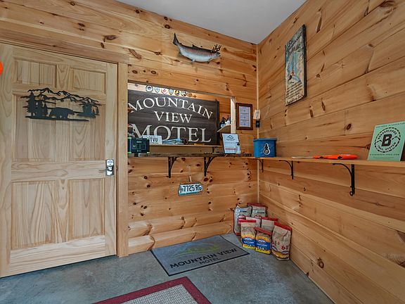 4th image of 4755 Carrabassett Drive