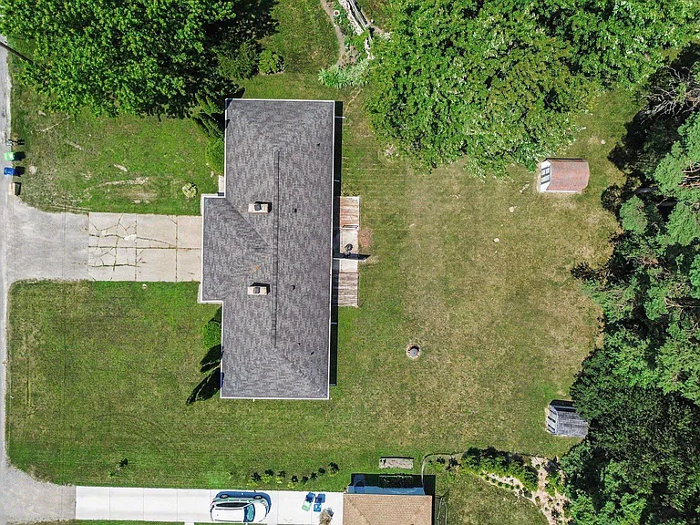 8978 Delwood Dr — Photo 16