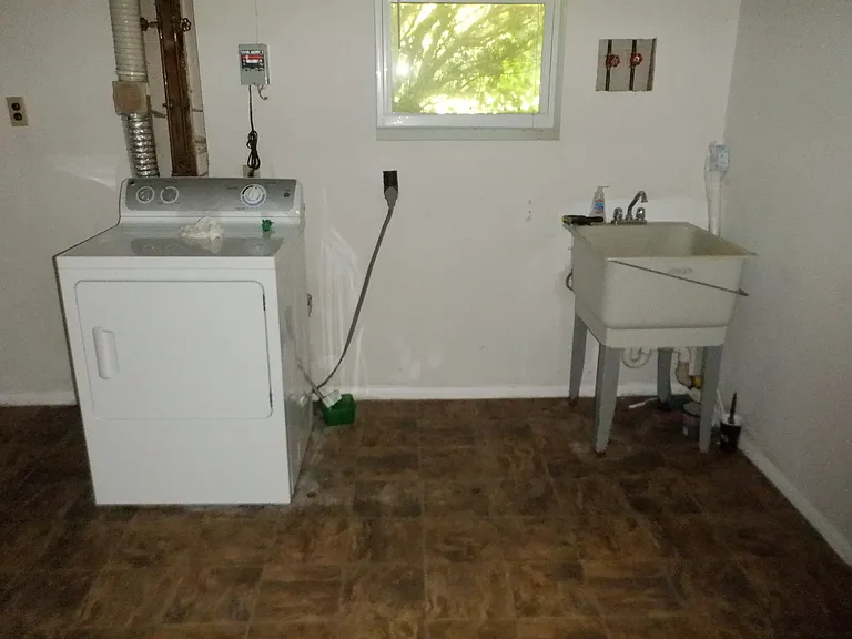 15 Fitchview Ave — Photo 6