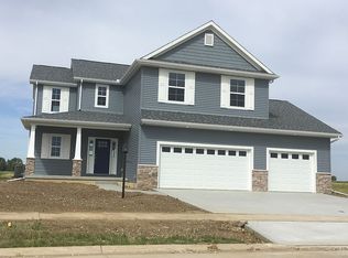 1904 Littlefield Ln, Mahomet, IL 61853