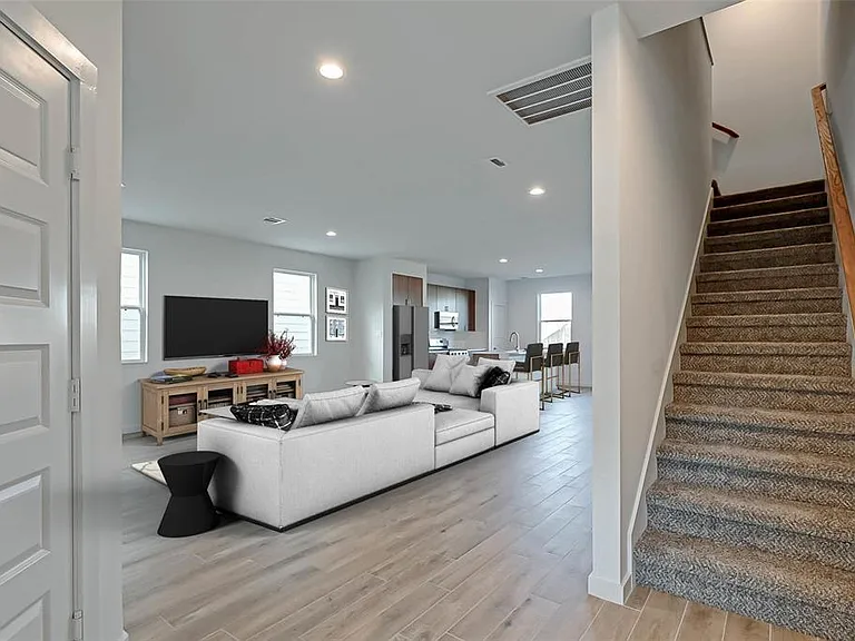 3510 Contempo Dr — Photo 4