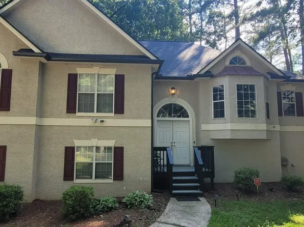 56 Montpelier Pl, Sharpsburg, GA 30277
