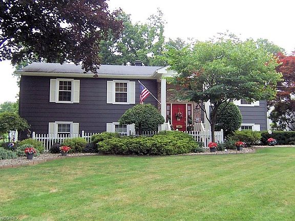 2nd image of 164 Mayflower Dr