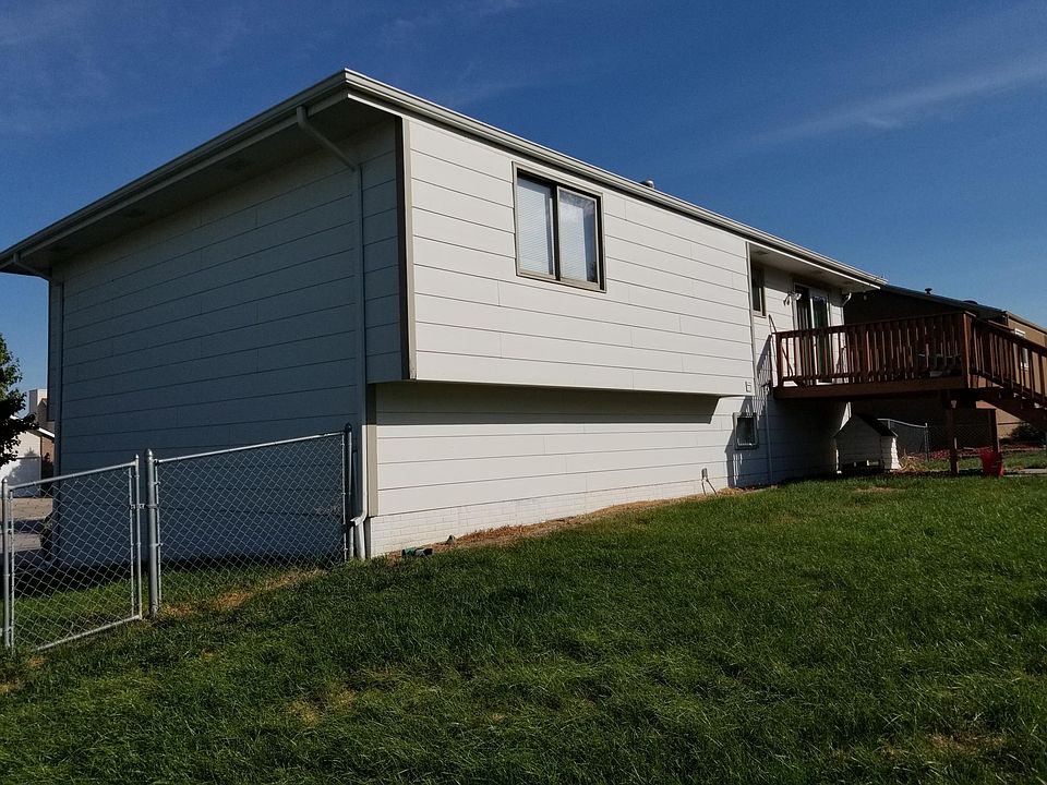 2nd image of 5545 S 80th St