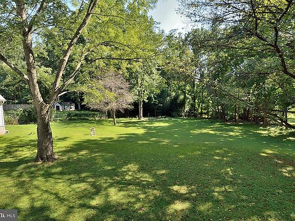 5th image of 8521 Crestview Dr