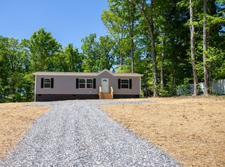 1422 Tollhouse Hwy, Drakes Branch, VA 23937