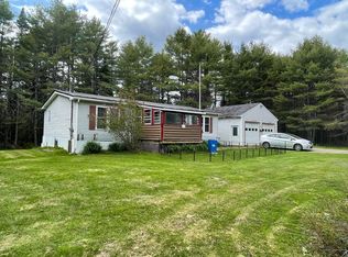 489 Turner Ridge Rd, Palermo, ME 04354