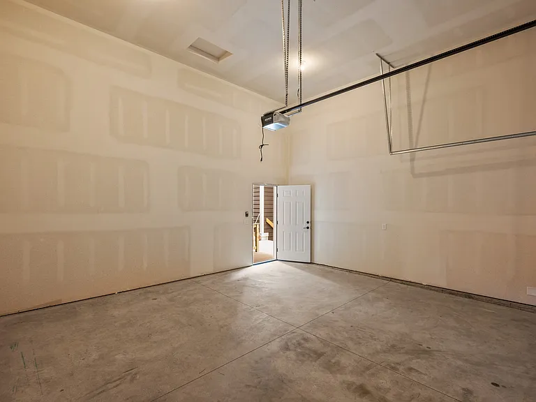 1109 SW 11th St — Photo 55