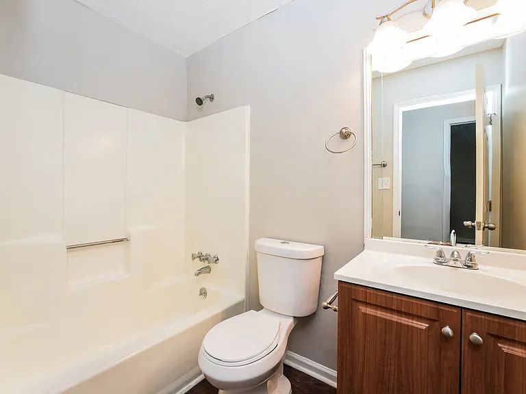 5394 Greenhedge Ct — Photo 14