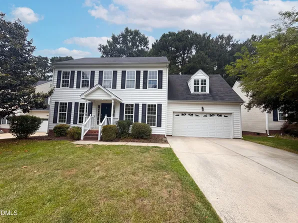 128 Morena Dr, Holly Springs, NC 27540