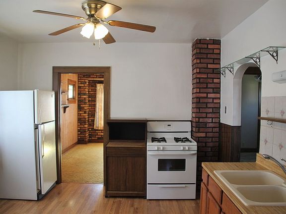 5th image of 3912 E Edgerton Ave