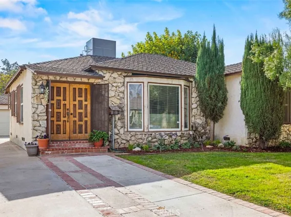 17430 Haynes St, Van Nuys, CA 91406