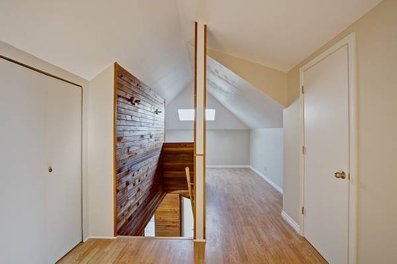 Vancouver House for rent - 4 Bedrooms — photo 2