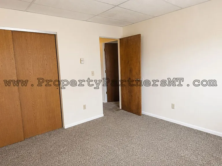 311 S 15th Ave — Photo 8