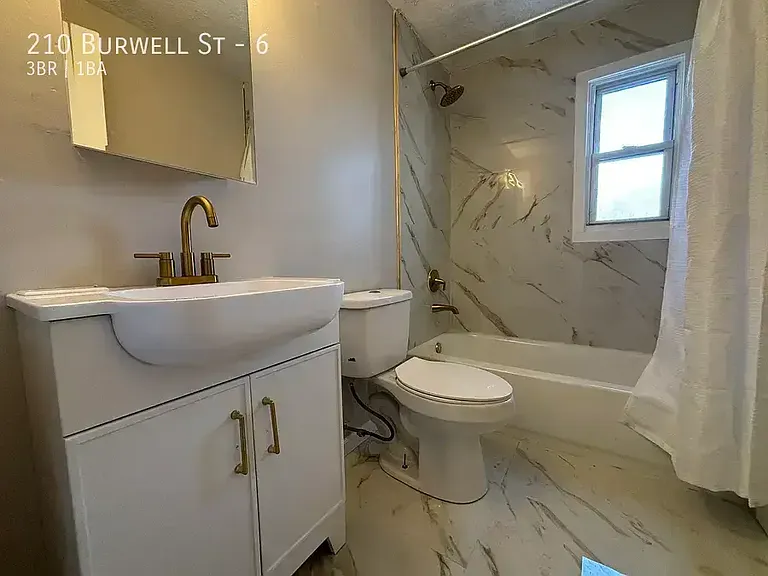 210 Burwell St #6 — Photo 9