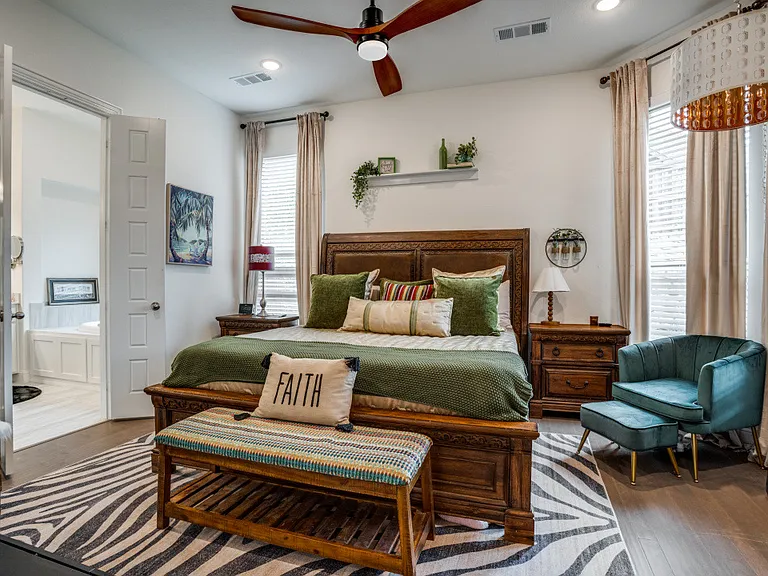 8205 Legacy Trl — Photo 7