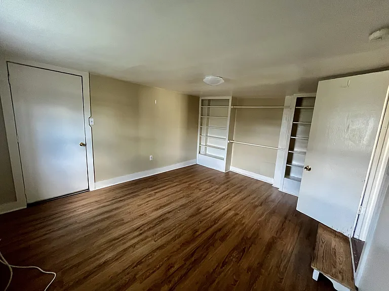 817 State St — Photo 10