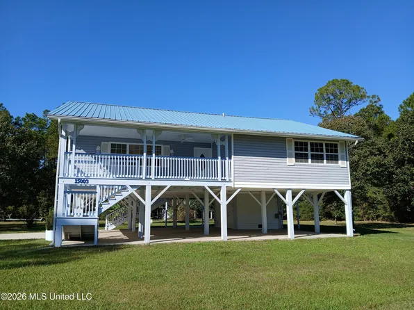 15003 Ponotoc Dr, Kiln, MS 39556