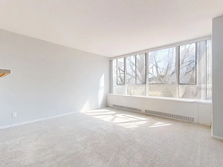 Dining/Living room