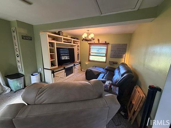 4th image of 8543 E 350 S