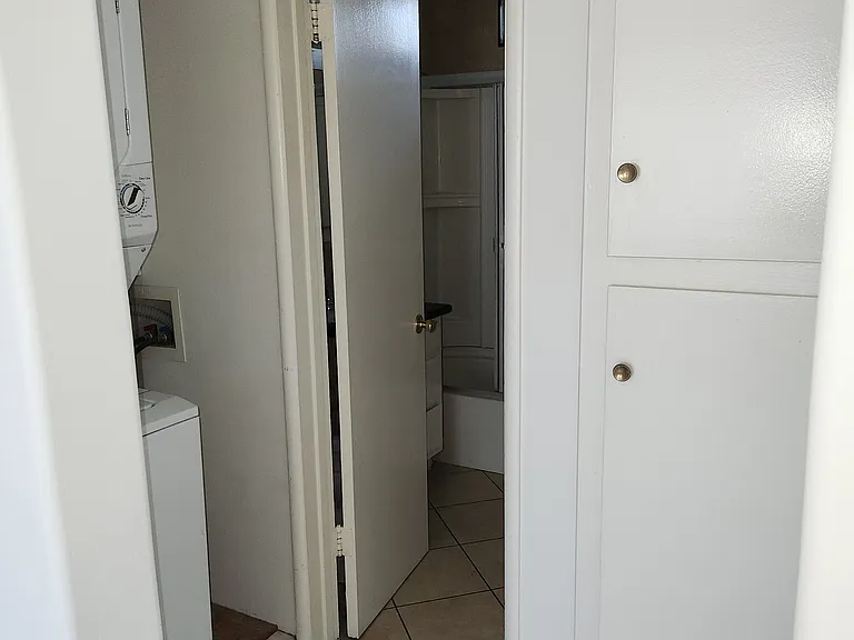 2717 Orchard Ave #16 — Photo 4