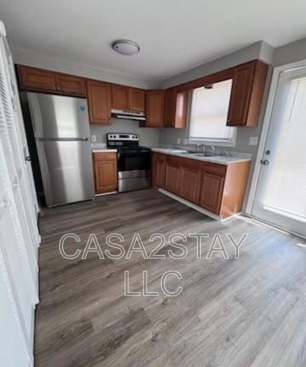 1st image of 541 Hanover Dr Unit 4