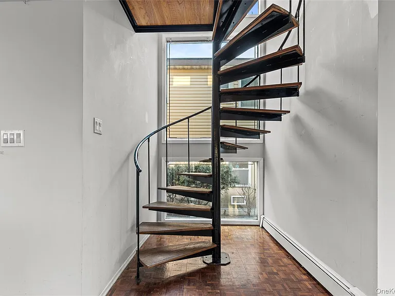 115 Maryland Ave — Photo 11