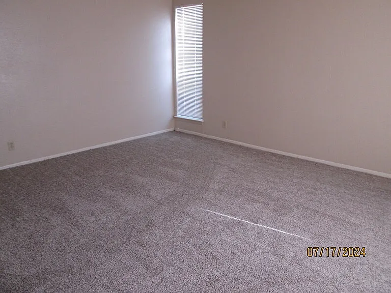 4431 Myrna Dr — Photo 13